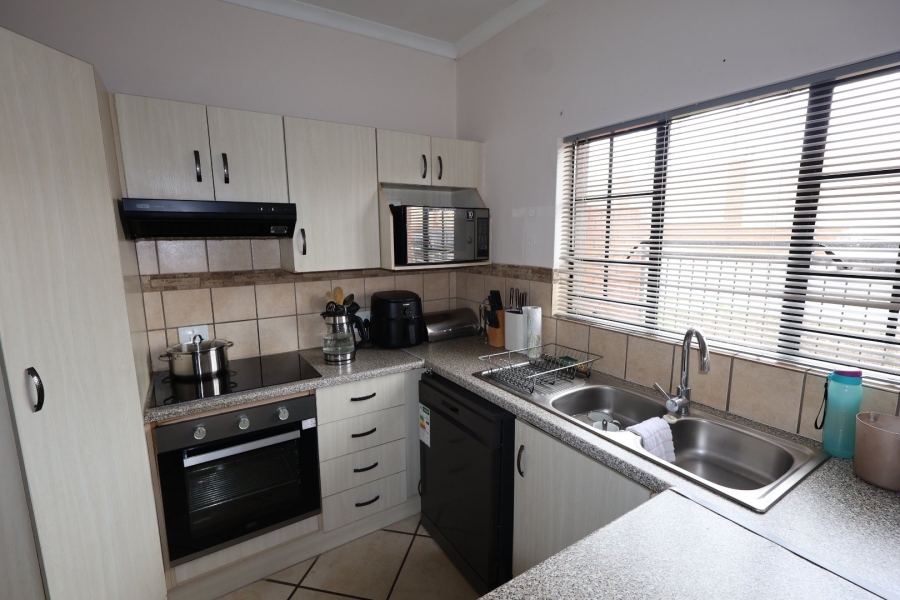 2 Bedroom Property for Sale in Hillside Free State